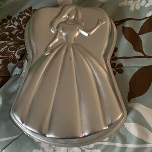 Wilton Barbie Cake pan